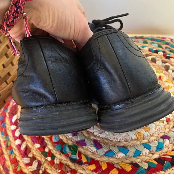 Cole Haan Classic Black Leather Men's Dress Shoes - Picture 4 of 8